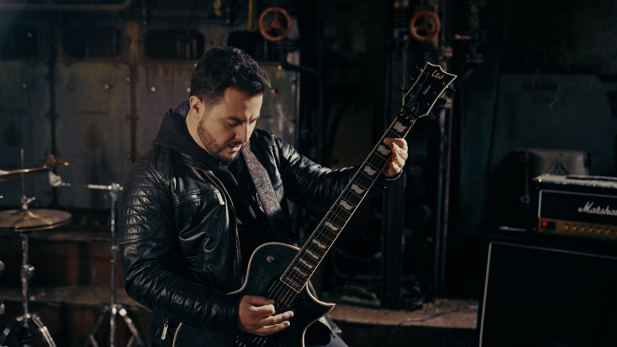 Vintage Paradise Grading 4k V3 PreRes 422HQ.00_01_42_17.Standbild027 Vintage Paradise Grading 4k V3 PreRes 422HQ.00_01_42_17.Standbild027